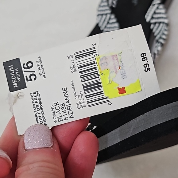 Joe Boxer Flip Flops - Picture 5 of 7